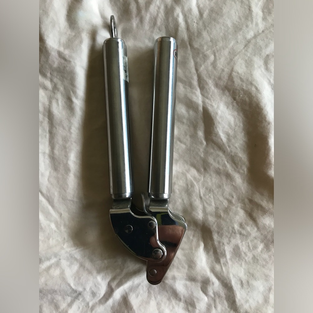 Rösle Stainless Steel Garlic Press - Silver